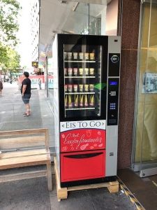 Distributore di gelato presso Eissalon am Schwedenplatz